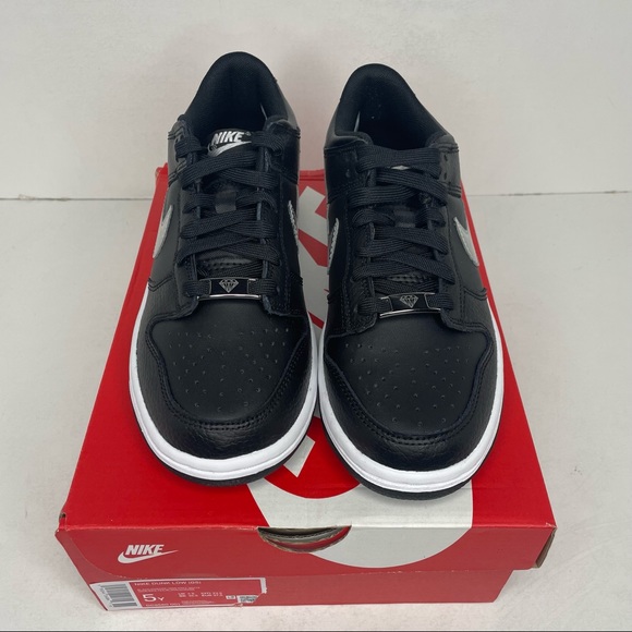 Nike Dunk Low GS NBA 75th Anniversary “Spurs” NEW 2021 - Picture 2 of 4